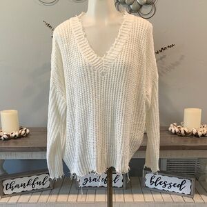 Main Strip Cream V-Neck Sweater